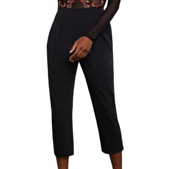 BCBGMaxAzria Pants - NWT BCBGMaxazria Black Pintuck Pleated Pants